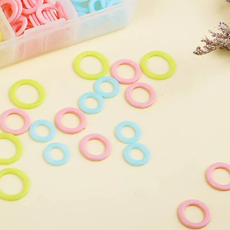 Locking Knitting Stitch Markers with Storage Box 10 Locking Knitting Stitch Markers with Storage Box - Image 10